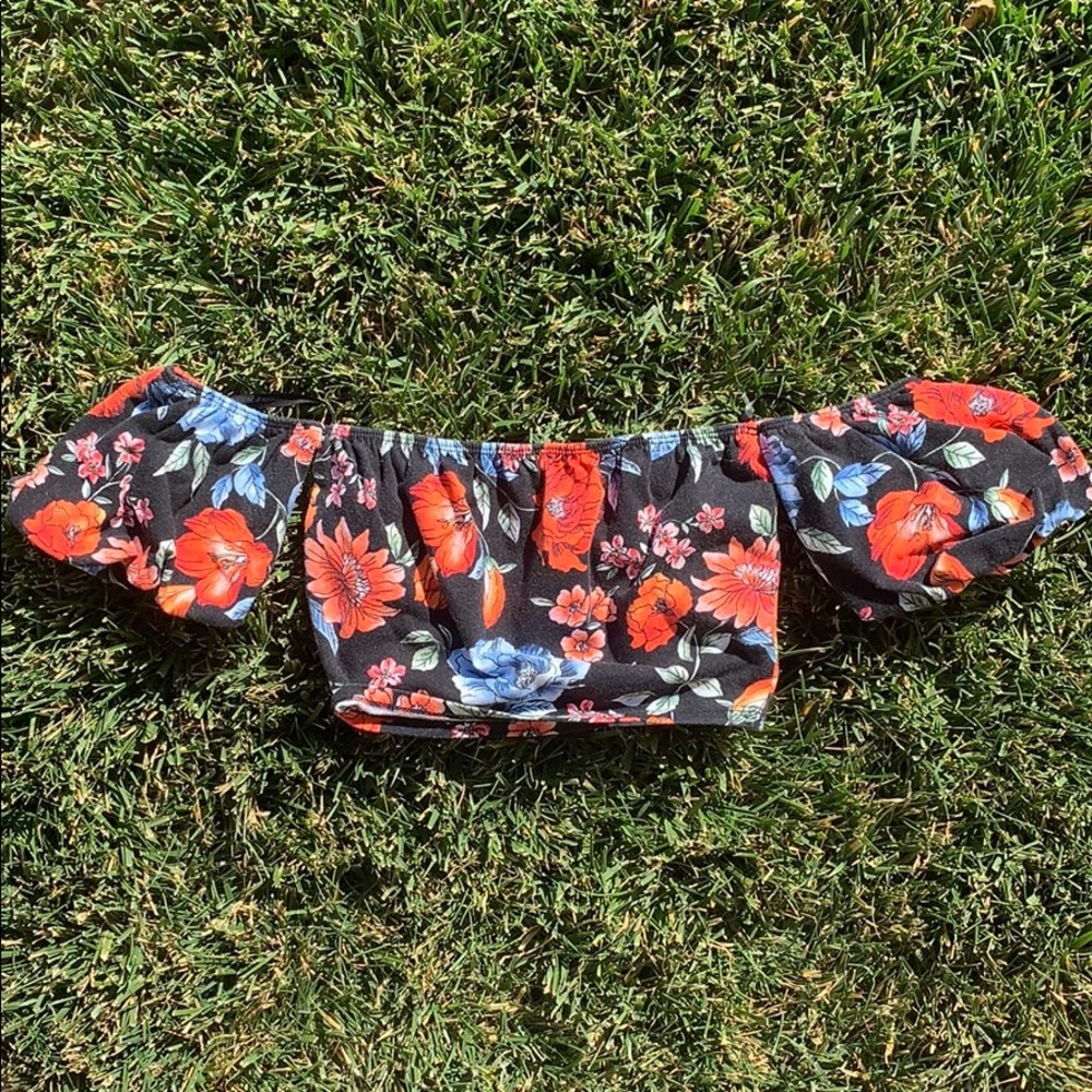 adorable floral off the shoulder cropped blouse